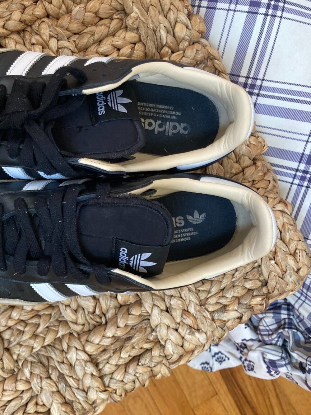 Adidas Samba OG Black White Beige Suede Gum Sole Sneakers Men’s 7.5 / Women’s 8 - Picture 12 of 12